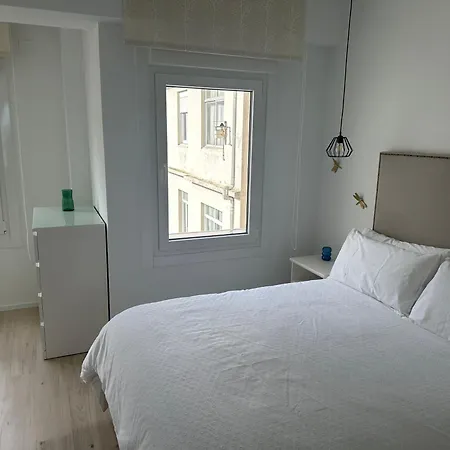 Piso Con Vistas A La Playa De Riazor Appartement *