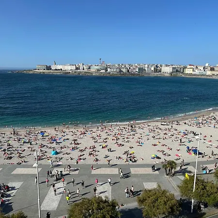 Piso Con Vistas A La Playa De Riazor Apartment