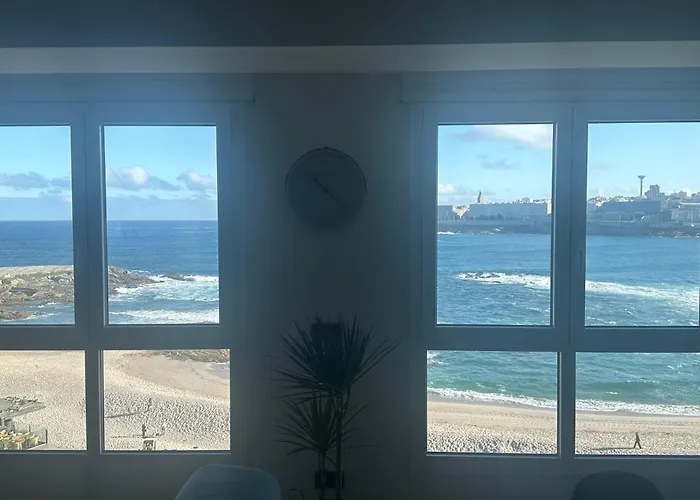 Piso Con Vistas A La Playa De Riazor アパート