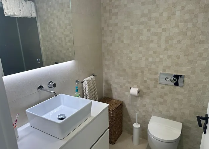 Piso Con Vistas A La Playa De Riazor * ア・コルーニャ